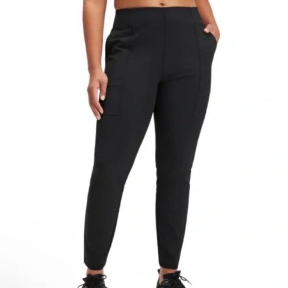 NWT FABLETICS High Waisted Hybrid Cargo Pant Black Size Medium